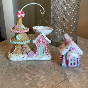 Yankee candle Christmas oil diffuser and ornament.